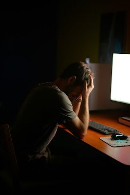 ¡TU MENTE NO ESTÁ CANSADA… ESTÁ SOBRECARGADA!
