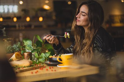 La Gratificación Inmediata: El Impulso Irresistible de Quererlo Todo Ahora Mismo